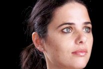 هذه هي إيليت شاكيد وزيرة عدل نتانياهو! 