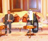 نائب الرئيس اليمني في الكويت لبحث جهود الإغاثة