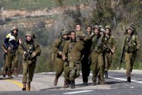  إصابة عشرة فلسطينين خلال مواجهات مع الجيش الاسرائيلي