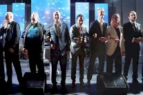 وزراء خارجية الناتو غنّوا معاً: نحن العالم 