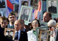 بوتين يحيى ذكرى والده حامي روسيا