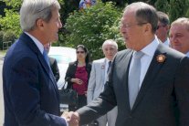 لافروف: زيارة كيري جنبت علاقاتنا أضرارًا كبيرة