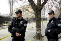 تركيا: توقيف عسكريين بقضية اعتراض اسلحة الى سوريا 