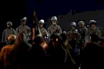 تبرئة شرطي ابيض قتل شابين اسودين بكليفلاند الاميركية