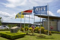 الاتحاد الآسيوي يدعم بلاتر والأفريقي يتحسّس رأسه