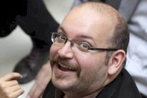 محكمة ثورية إيرانية تبدأ محاكمة رضايان 