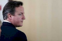 نواب حزب كاميرون يتنادون لدعم موقفه 