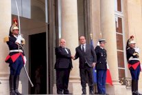 هولاند للعبادي: ندعم إصلاحاتكم وحربكم على داعش