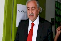 الزعيم القبرصي التركي يامل بالتوصل الى اتفاق حول قبرص