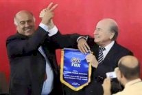 الأردن لسحب جنسيته من جبريل الرجوب 