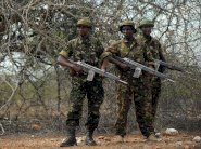 مسلحون اسلاميون يهاجمون قاعدة عسكرية وقرية في كينيا