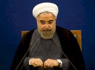 الرئيس الإيراني يهاجم منتقدي سياسته