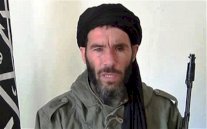 الرئيس الفرنسي يرجّح مقتل المتطرّف مختار بلمختار