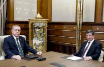 إردوغان يقبل استقالة أوغلو