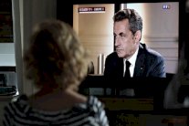 فابيوس يرد على ساركوزي بعد انتقاد دبلوماسية فرنسا