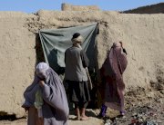 مقتل 14 في انفجار قنبلة محلية الصنع في افغانستان