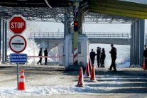 المجر تأمر باغلاق حدودها مع صربيا لمنع دخول مهاجرين