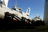 أميركا تسلم مصر زورقين للصواريخ