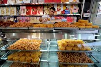 معنويات الإيرانيين متدنية مع تعثر مفاوضات النووي