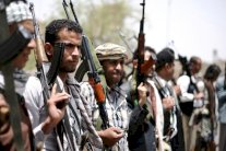 مقتل ثلاثة عسكريين سعوديين بقصف حوثي على الحدود