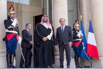 محمد بن سلمان وهولاند يستعرضان العلاقات الثنائية 