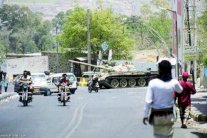 الحوثيون يحاولون شق الجنوبيين بحكومة شراكة مرفوضة