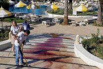 بريطانيا ترسل طائرة عسكرية الى تونس لاجلاء المصابين