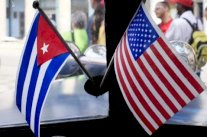 المهاجرون الكوبيون يتدفقون إلى الولايات المتحدة