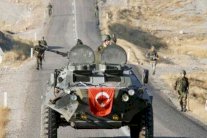 حزب تركي معارض: لا للتدخل العسكري في سوريا