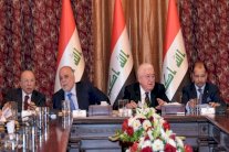 الرئاسات العراقية لتسريع تسليح أبناء المناطق المحتلة