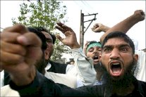 التواصل الاجتماعي يساهم في نشر الكراهية