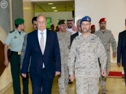 رئيس اليمن يزور مقر قيادة عمليات التحالف 