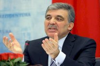 الرئيس التركي السابق يدعو لسياسة خارجية اكثر واقعية