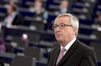 يونكر يدعو القبارصة الى اغتنام الفرصة لتوحيد الجزيرة