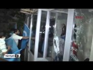 متظاهرون يخربون قنصلية تايلاند في اسطنبول