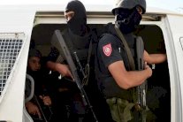 دول أوروبية تدعو سياحها الى مغادرة تونس