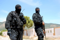 الشرطة التونسية تقتل خمسة 