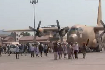 هبوط أول طائرة سعودية في مطار عدن