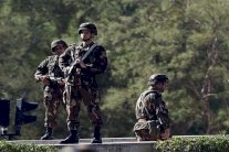 الجزائر تؤكد مقتل تسعة جنود وجرح اثنين بعين الدفلى