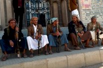 عسيري: تحرير عدن خطوة كبيرة في استعادة اليمن