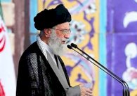 خامنئي أمّ صلاة العيد: أميركا 