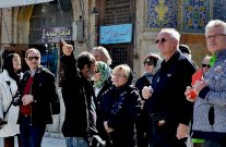 لندن تخفف تحذيراتها لرعاياها الراغبين بالسفر لإيران