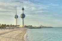 الكويت تفرض قيودا محدودة على دخول السعوديين أراضيها