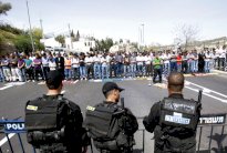 فرض قيود على دخول المصلين الى الاقصى 