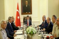 اجتماع أمني عالٍ لمرة ثالثة برئاسة داود أوغلو 