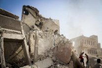 31 قتيلًا جراء سقوط طائرة حربية في سوريا