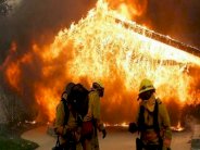 السعودية: لا اصابات بين المواطنين في حرائق كاليفورنيا