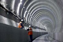 بريطانيا تبحث إغلاق نفق بحر المانش ليلًا 