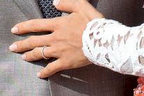 نصف البريطانيين: زوجة واحدة لا تكفي!