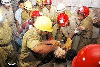 مقتل 11 عاملا في انهيار مصنع بالهند